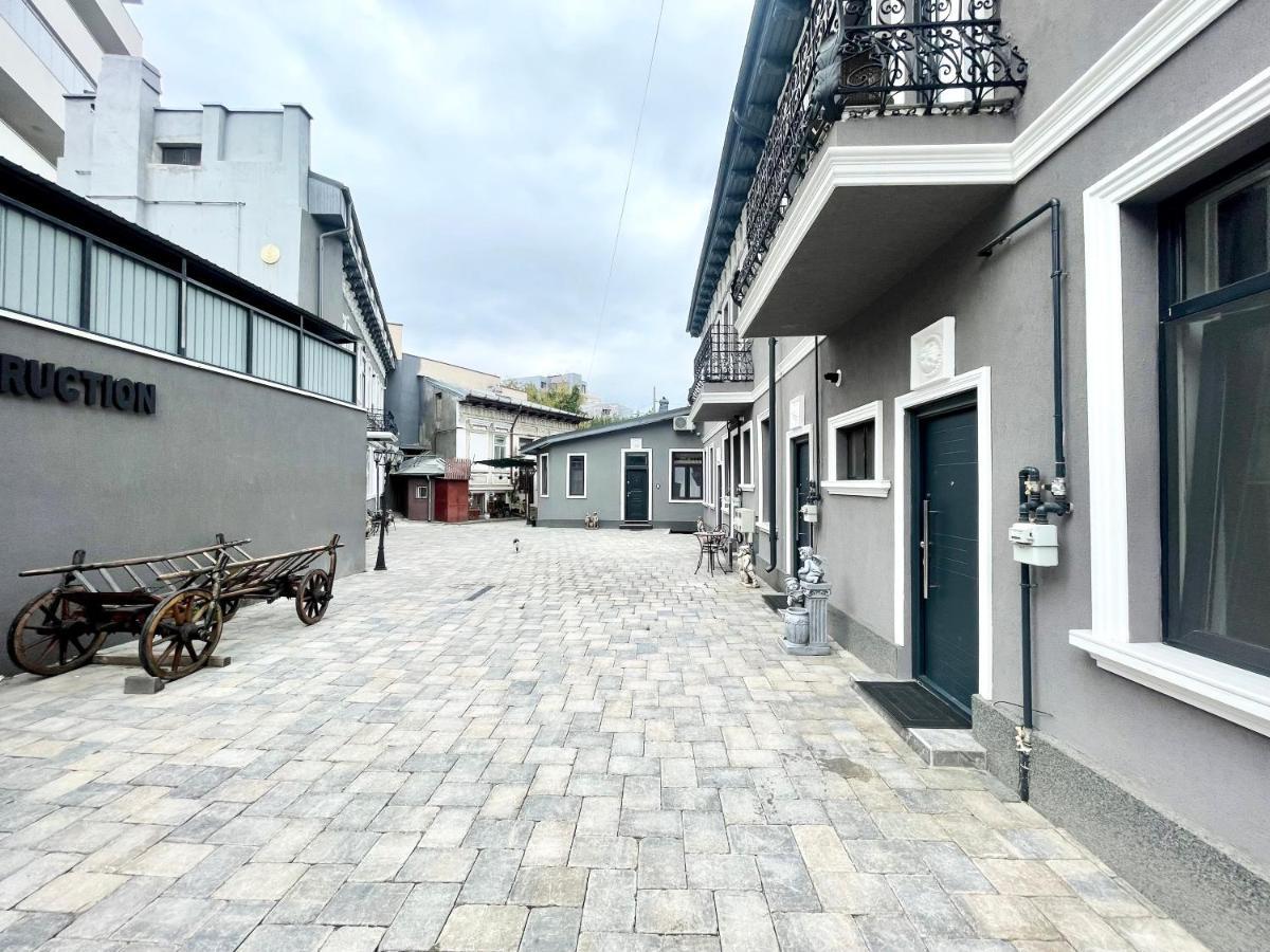 Studio 8 Bucharest Exterior photo